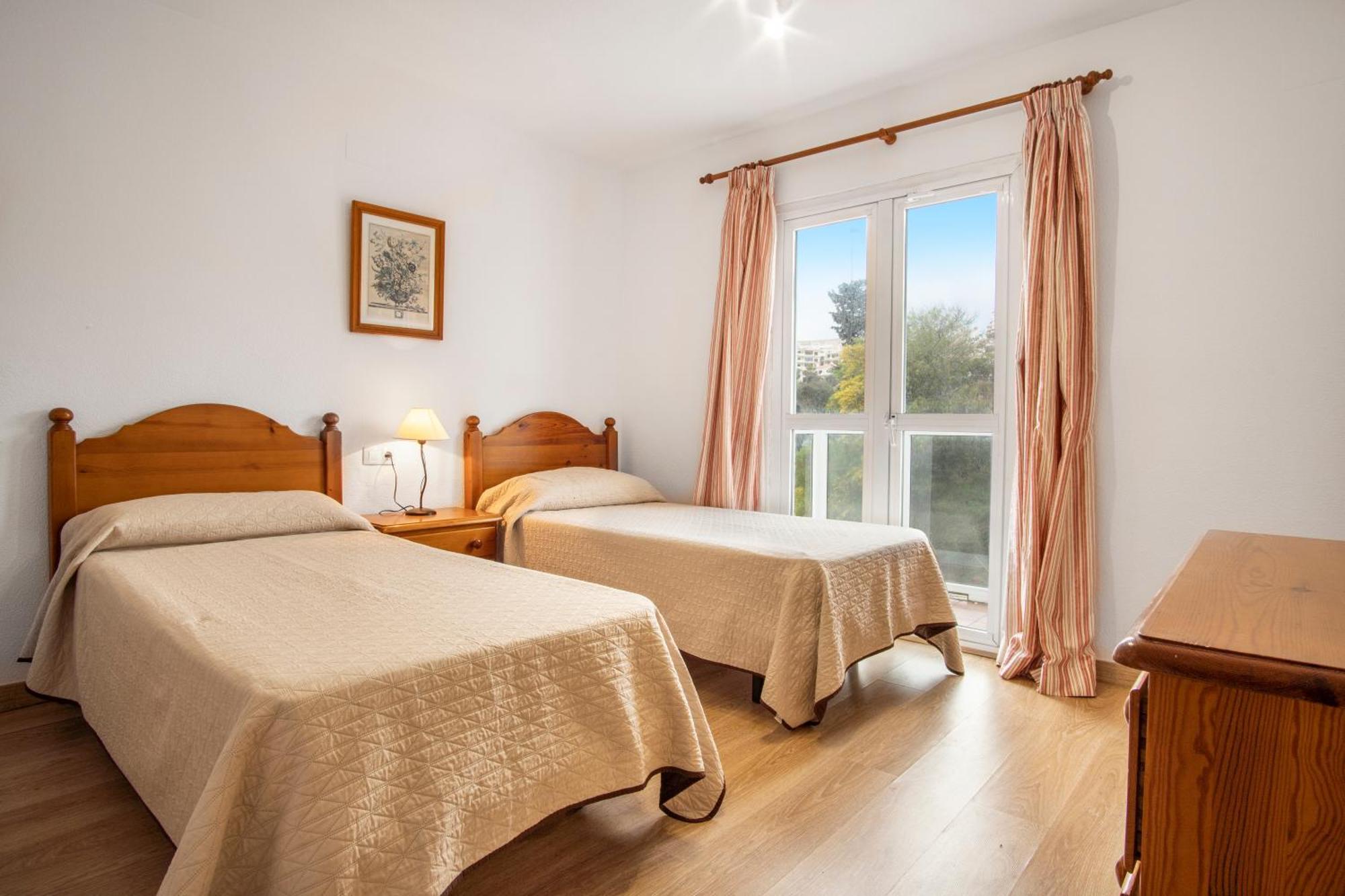 Duquesa Harbour Club Aparthotel