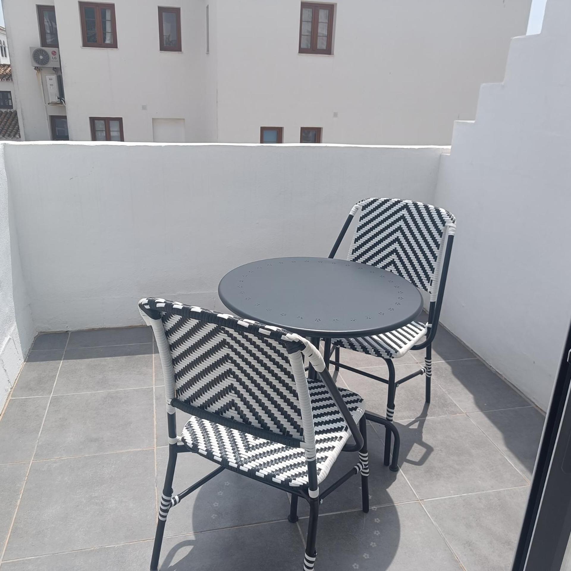Apartahotel Duquesa Harbour Club